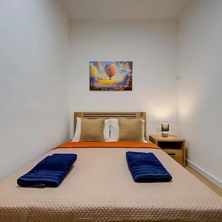 Contemporary Steps Away From Spinola Bay St. Julian's