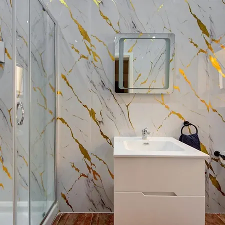 Appartamento Contemporary Steps Away From Spinola Bay San Giuliano