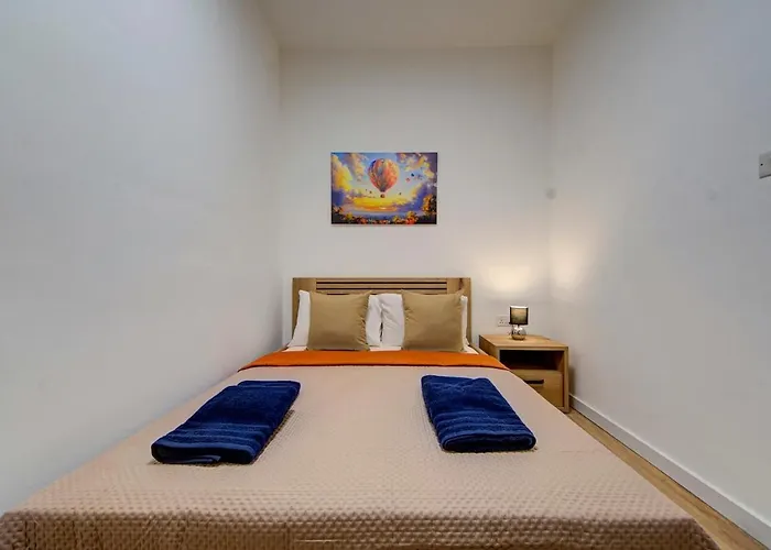 Contemporary Steps Away From Spinola Bay Saint Julian's