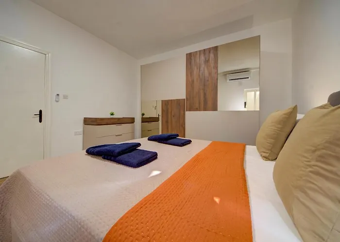 Contemporary Steps Away From Spinola Bay Saint Julian's