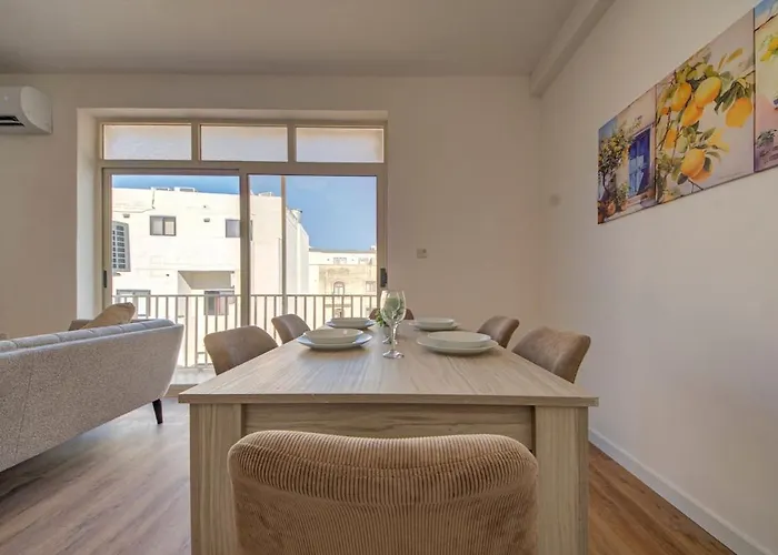 アパート Contemporary Steps Away From Spinola Bay