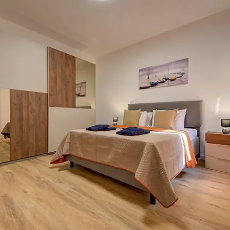 Contemporary Steps Away From Spinola Bay Apartamento St. Julian's
