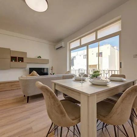 Contemporary Steps Away From Spinola Bay Apartamento St. Julian's