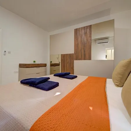 Contemporary Steps Away From Spinola Bay St. Julian's